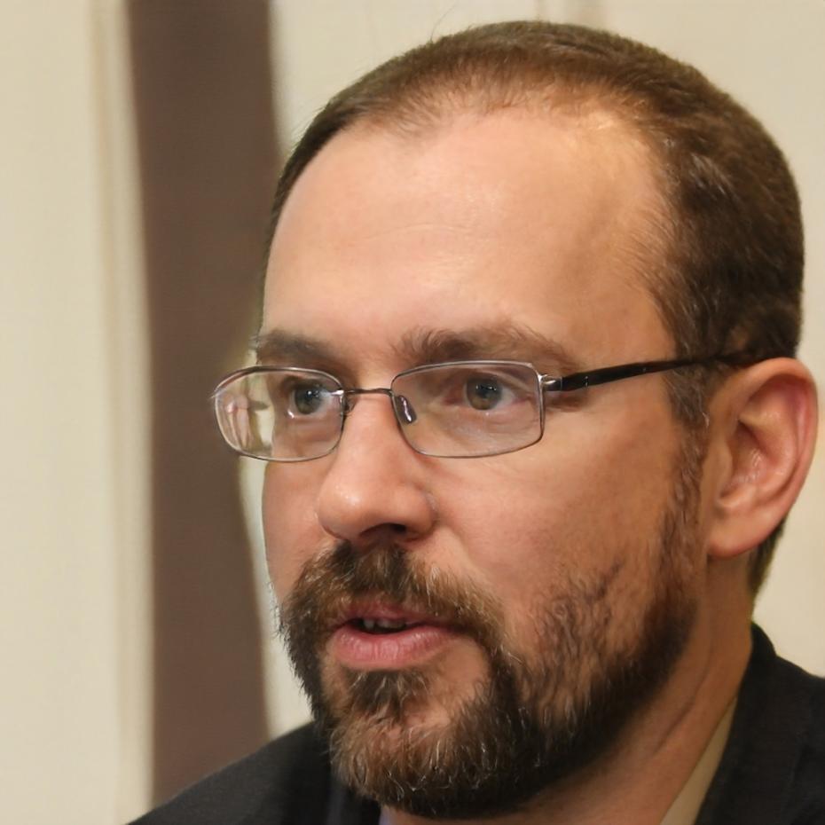 Portrait professionnel de Thomas Martineau, directeur associé chez norexivtalon